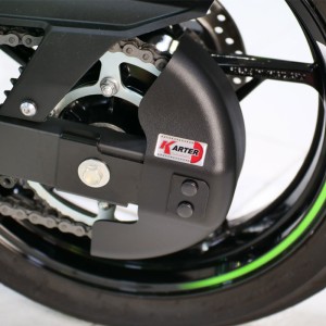 KAWASAKI ELIMINATOR 500 - Protector de cadena Negro satinado