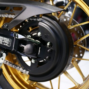 KAWASAKI Z900RS a partir de 2018 - Protector de cadena Negro