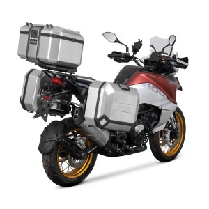 FIJACION PARA MALETA SUPERIOR QJMOTOR SRT 800