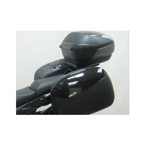 FIJACION PARA MALETA SUPERIOR SUZUKI BANDIT 650