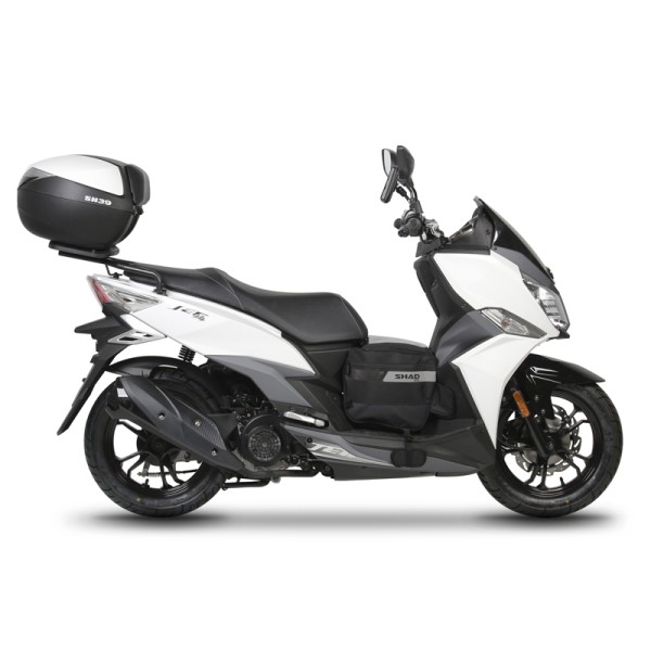 FIJACION PARA MALETA SUPERIOR SYM JET14 50/125