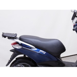 FIJACION PARA MALETA SUPERIOR PIAGGIO FLY 125i