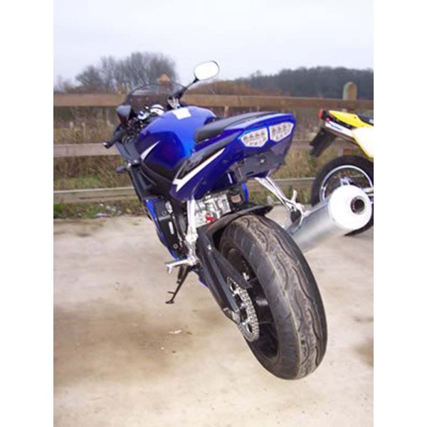 Soporte de matrícula LP0002BK Luz de matrícula incluida R&G LP0002BK