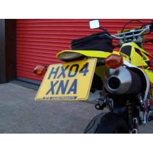 Soporte de matrícula LP0018BK Luz de matrícula incluida R&G LP0018BK