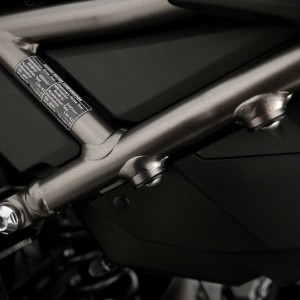 Eliminador de estriberas de pasajero Pareja R&G BLP0151BK