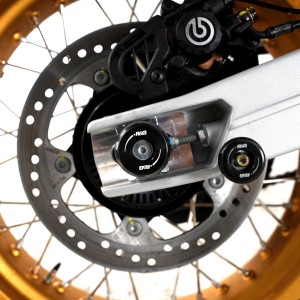 Protector de basculante  R&G SP0122BK