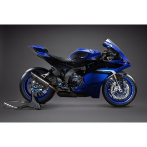 Protección de chasis Acabado brillo Lightech CARY0950