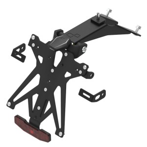 Portamatrículas regulable con catadrióptico y luz de matrícula LT009 Negro Lightech KTARAP107A3