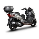 FIJACION PARA MALETA SUPERIOR SYM JOYMAX 125-i/250i/300i