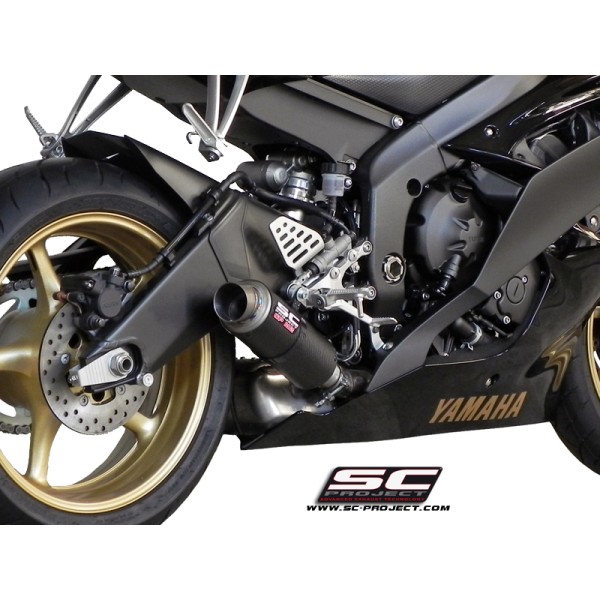 SC Project para YAMAHA YZF R6 (2006 - 2016) - Escape GP-M2 carbono, posición baja