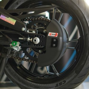 ZONTES 125 Scrambler - Protector de cadena Negro satinado