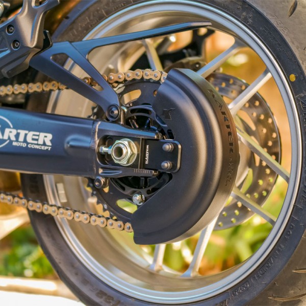 SUZUKI GSX-8T a partir de 2025 - Protector de cadena Negro