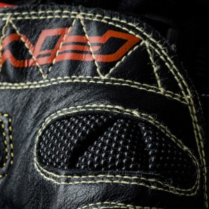 GUANTES FIVE RFX RACE V2 NEGRO / ROJO