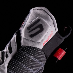 GUANTES FIVE TFX1 AIRFLOW NEGRO / ROJO FLUOR