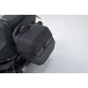 Sistema de bolsas laterales Legend Gear LH2 1x 25,5 l. Softail Fat Bob / S (17-).