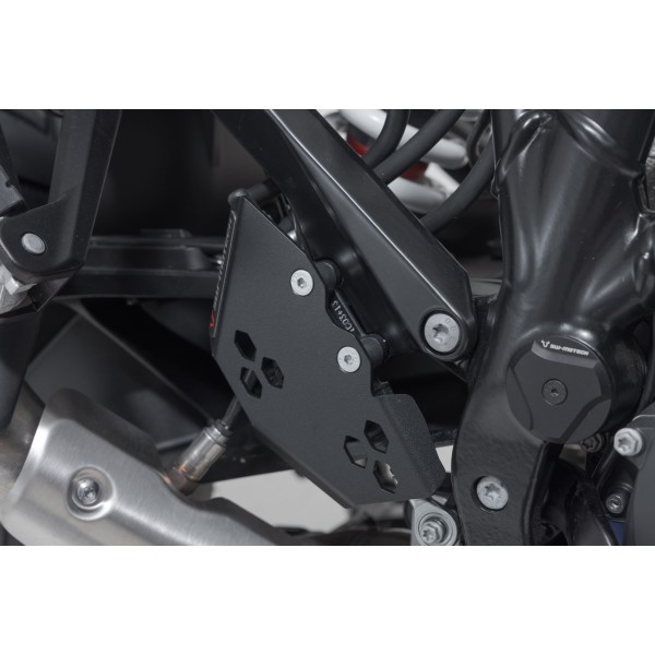 Protector para las bombas de freno Negro. KTM 1290 / 1390 Super Adventure (21-).