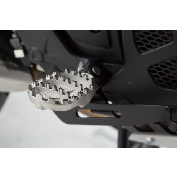Kit reposapiés ION Modelos Honda / Suzuki / KTM.