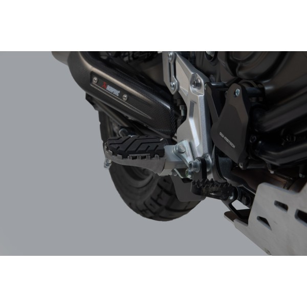 Kit reposapiés ION Plateado. Modelos Yamaha Ténéré 700 (19-).