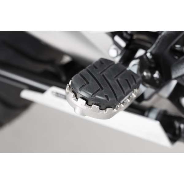Kit reposapiés ION BMW R 1200 GS, R 1250 GS, R 1300 GS.