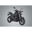 Soporte lateral derecho SLC Negro. Voge 500R (19-) / R6525 (25-).