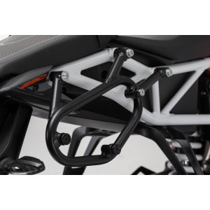 Soporte lateral izquierdo SLC KTM 1290 Super Duke R (13-19).