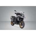 Soporte lateral PRO Negro. BMW R1200GS (12-18), R1250GS (18-).