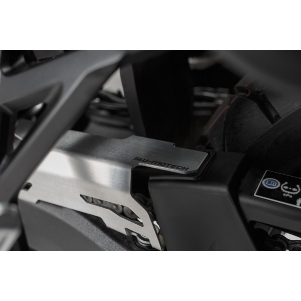Extensión de Protector de cadena Plateado. Honda CRF1000L (15-).