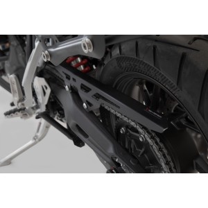 Protector de cadena Negro. Modelos Triumph Tiger 900 (19-).