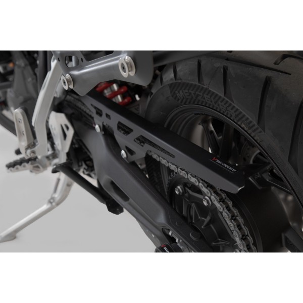Protector de cadena Negro. Modelos Triumph Tiger 900 (19-).