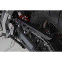 Protector de cadena Negro. Modelos Triumph Tiger 900 (19-).