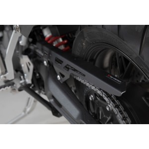 Protector de cadena Negro. Modelos Triumph Tiger 900 (19-).