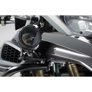 Soporte para luces para los faros antiniebla BMW Negro. BMW R 1200 GS (12-18), R 1250 GS (21-).