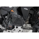 Protecciones laterales de motor Negro. KTM 1290 / 1390 Super Adventure (21-).