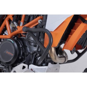 Protecciones laterales de motor Negro. KTM 690 Enduro R (25-).