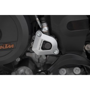 Protección para el cilindro receptor del embrague Plateado. Modelos KTM.
