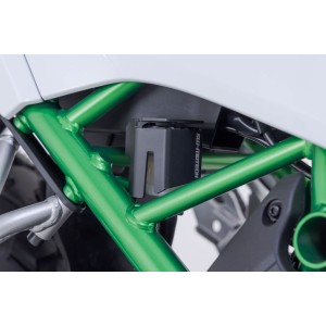 Protector del contenedor del líquido de freno Negro. Kawasaki KLE500 / KLE500 SE (26-).
