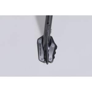 Extensión para caballete lateral Negro/Plateado. Suzuki GSX-S10000GX (23-).