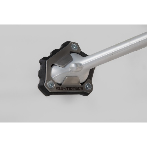 Extension para caballete lateral Negro/plateado. Modelos Triumph 1200 (18-).