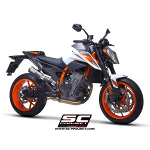 SC Project para KTM 890 DUKE (2020 - 2023) - Euro 5 - Escape CR-T M2 carbono, con malla antipiedras