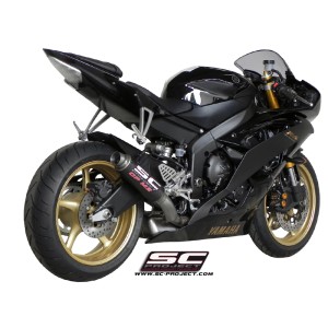 SC Project para YAMAHA YZF R6 (2006 - 2016) - Escape GP-M2 carbono, posición alta