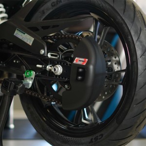 ZONTES 125 GK - Protector de cadena Karter Negro satinado