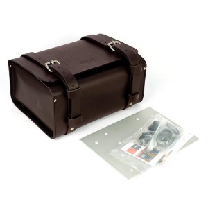 Bolsa trasera en cuero de primera flor.