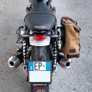 Bolsa lateral de lona + dx frame triumph speed twin 1200 (2019 hasta ahora)