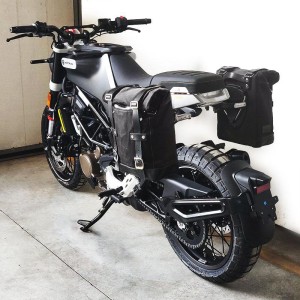 Alforja lateral ante encerado + chasis derecho husqvarna 200 (2020 en adelante)