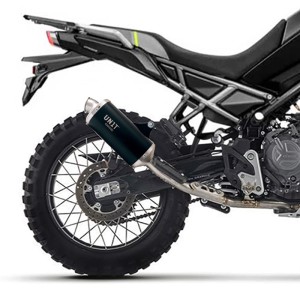 Escape cf moto 450mt (2024 en adelante) negro con soldaduras visibles