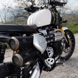 Silenciador triumph 1200xc y xe con colector sin catalizador de acero inoxidable