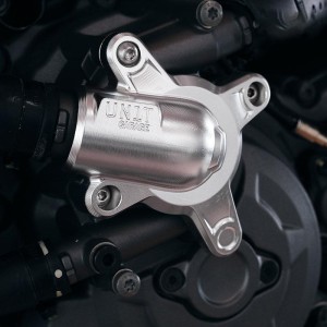 Protección bomba de agua ducati desertx