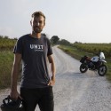 Camiseta unit garage