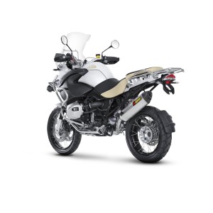 Silenciosos Slip-on con copa de carbono. Homologado  Akrapovic S-B12SO9-HRT